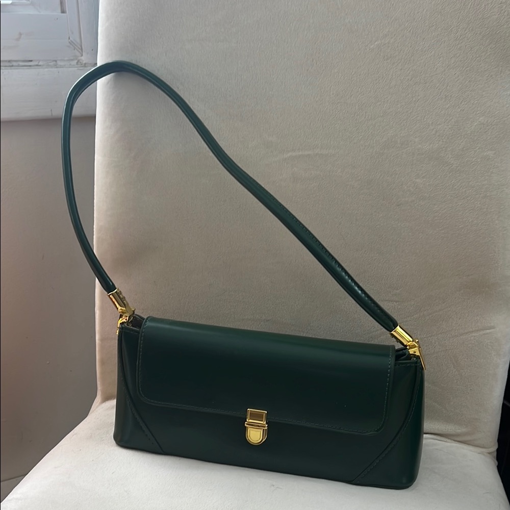 Elegant Green Leather Shoulder Bag